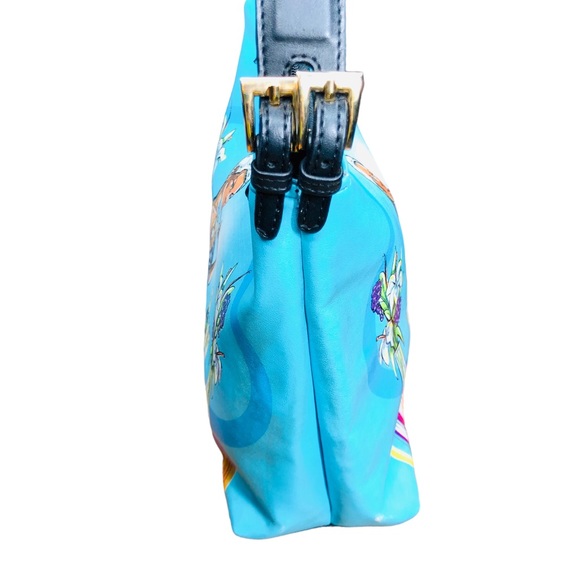 Handbag: girl with champagne and flowers. Waiting for the party to start🥂🍾🌺 - Picture 6 of 16